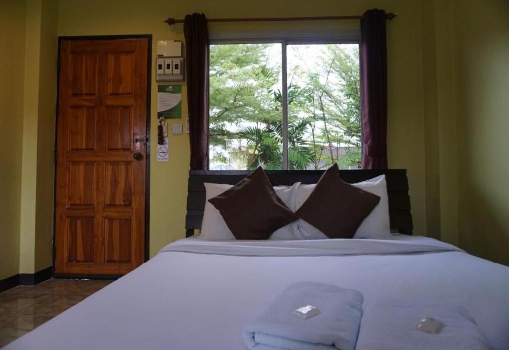 Phoem Phoon 2 Hotel Nan Bagian luar foto